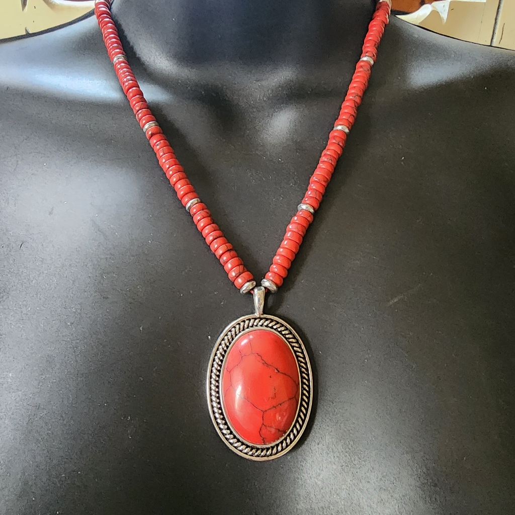 Chaps Southwestern Red Necklace Designer Fashion Costume Jewelry 19$